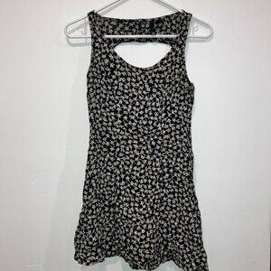 Black and White Daisy Floral Dress